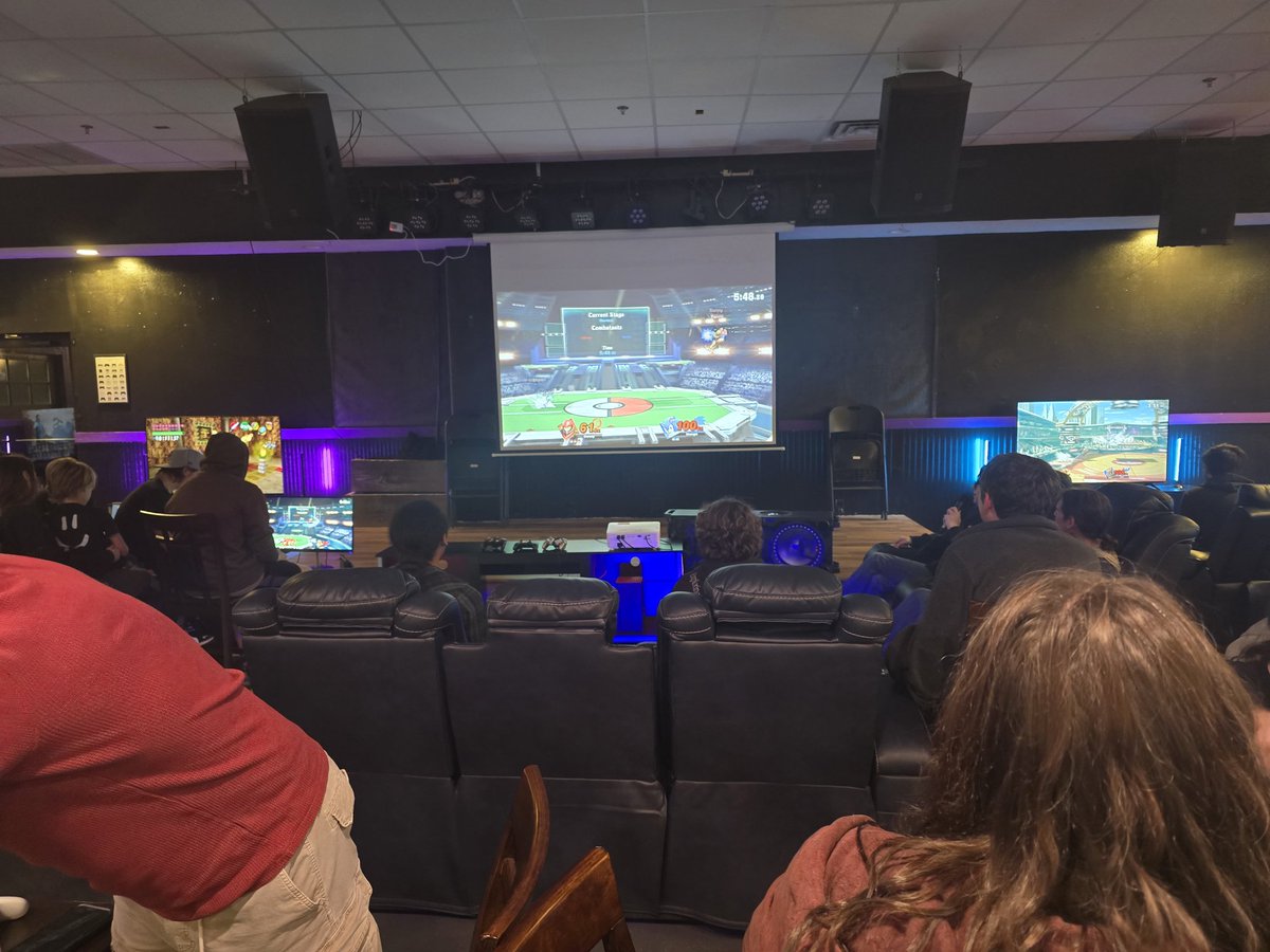 Got to help out a startup local at games and grub excited to see how things go in the future the venue is awesome people are nice and willing to try new things and the food + service was fantastic