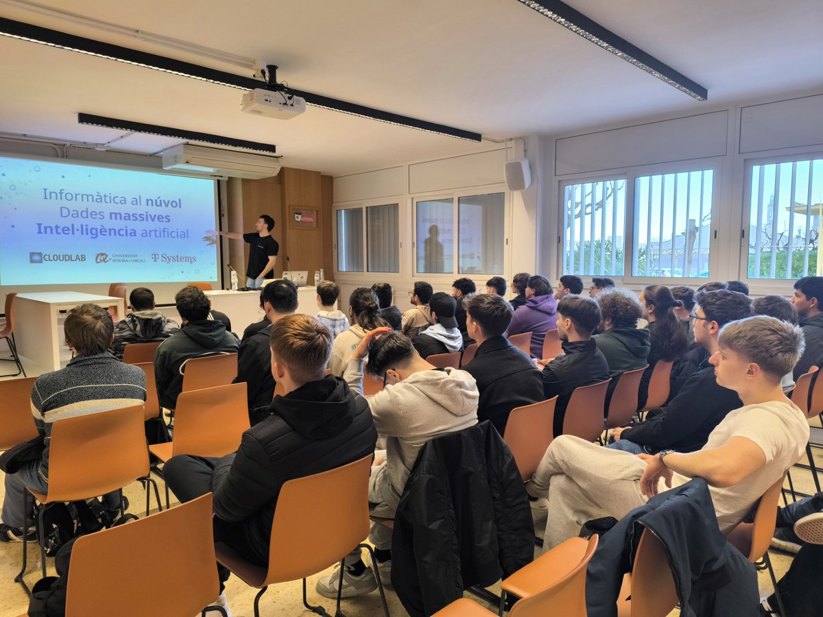 Cátedra de Cloud Computing - URV & T-Systems tweet media