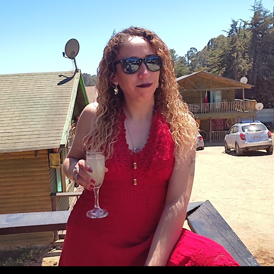 Tejevientos's tweet image. La Carmen Tuitera ayudando a los Tíos sureños jajajajaja