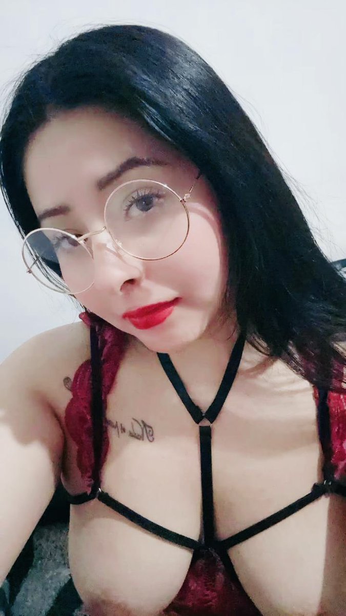 Olí bbs ❤️ 
Ya es fin de semana 💋 DARÉ 5 CORTESÍAS al canal VIP SIN CENSURA con más de 5200 de contenido 🔥 a los primeros 5 SINGLES que me manden MD 😘 CORRE TIEMPO 💦
