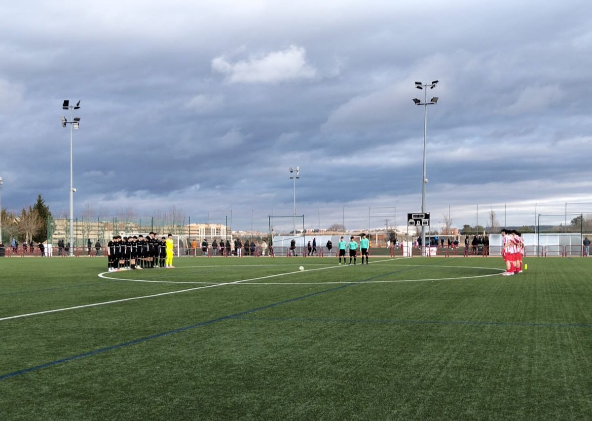 ⭕️ Resultados de una jornada marcada por el recuerdo a las víctimas de los accidentes ferroviarios 🖤

▪️ Juvenil Nacional 1–0 UD Logroñés
▪️ SD Logroñés 1-0 Cadete
▪️ Infantil A 0–2 Calahorra
▪️ Comillas 0-3 Infantil B
▪️ Alevín A 1–2 Haro
▪️ Alevín B 1–1 Arnedo 

#CanteraRSG