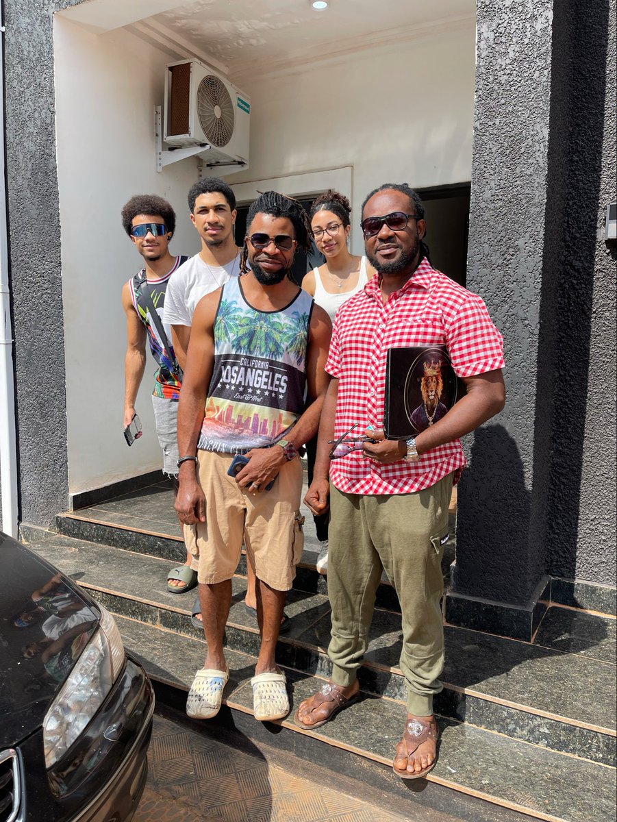 Being an artist is talent.
Building an artist is strategy.

Which one matters more to you?

#DLoui #ArtistLife #MusicBusiness #cashblast #NoCashNoTalk