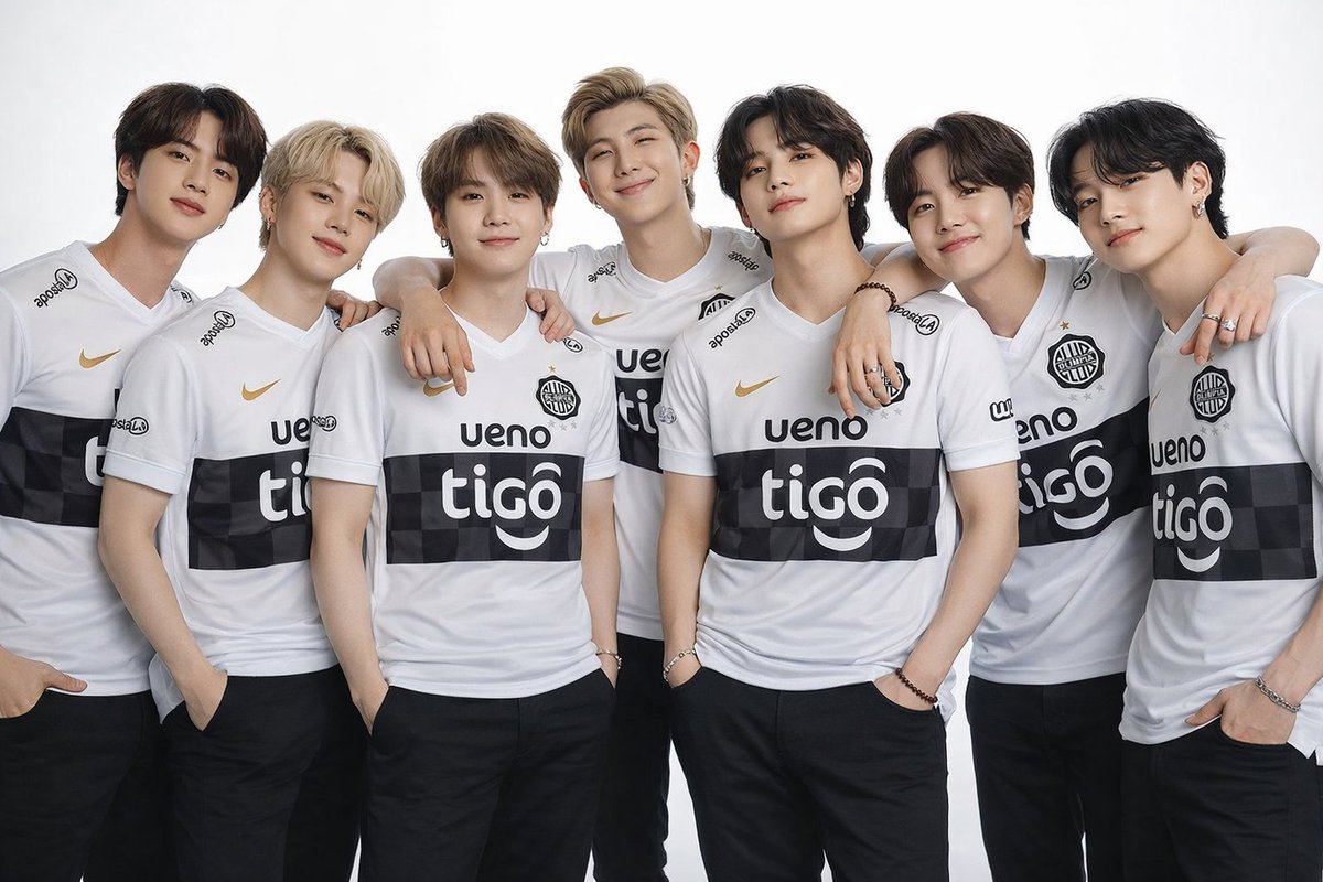 no hay algún grupo de armys quiera ir a terminar el estadio de Olimpia? así los de BTS vienen a inaugurar y nosotros tenemos donde jugar al fin, salimos ganando los dos