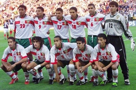 derwolfvb's tweet photo. @FouziKhadr57101 @sousoud35667091 جيب ليا منتخب الجزائر بالقميص الابيض ف التسعينات نجيب ليك محمد السادس كيغني وان تو تري https://t.co/vtfC5RvHMd