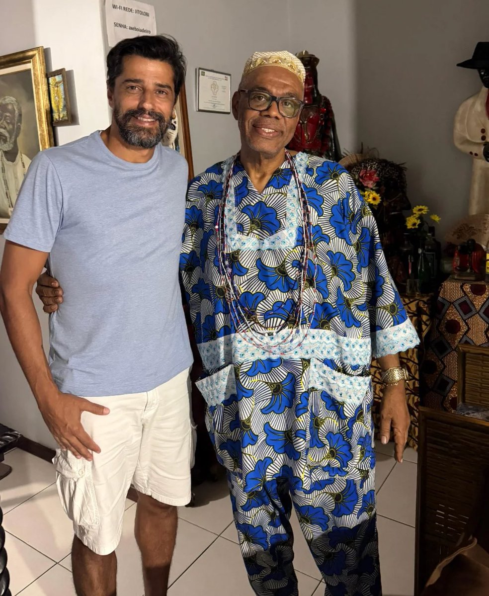 NossosOrixas's tweet image. Alberto Cowboy, participante do #BBB26, foi tomar um axé antes de entrar. Sabiam dessa?