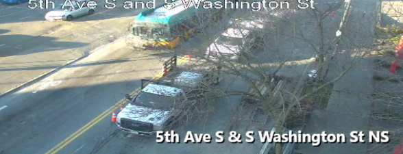 山手方面で道路閉鎖