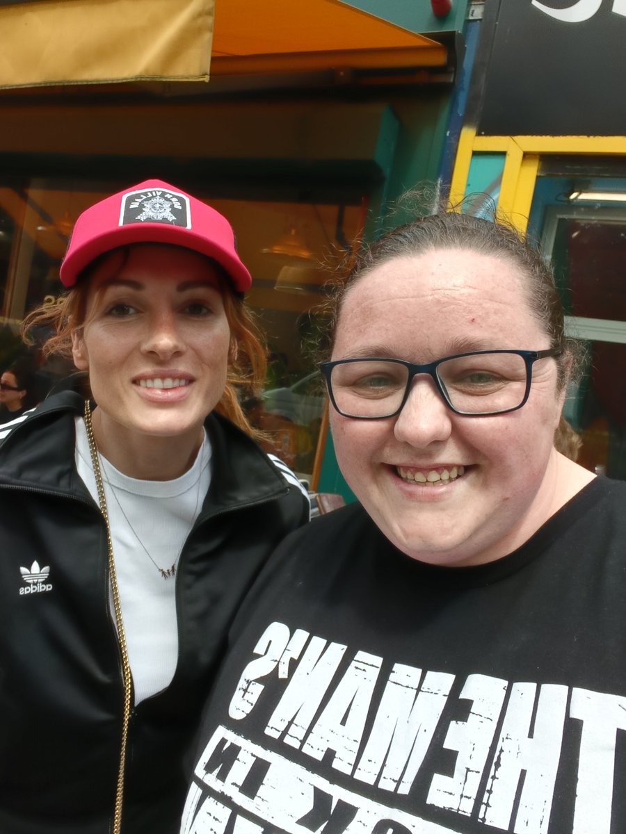 After watching #WWEUnreal I said it before and I'll say it again. <a href="/BeckyLynchWWE/">Rebecca Quin</a> is the greatest of all time!!!!! 🇮🇪🇮🇪🇮🇪🇮🇪🇮🇪😍😍😍😍