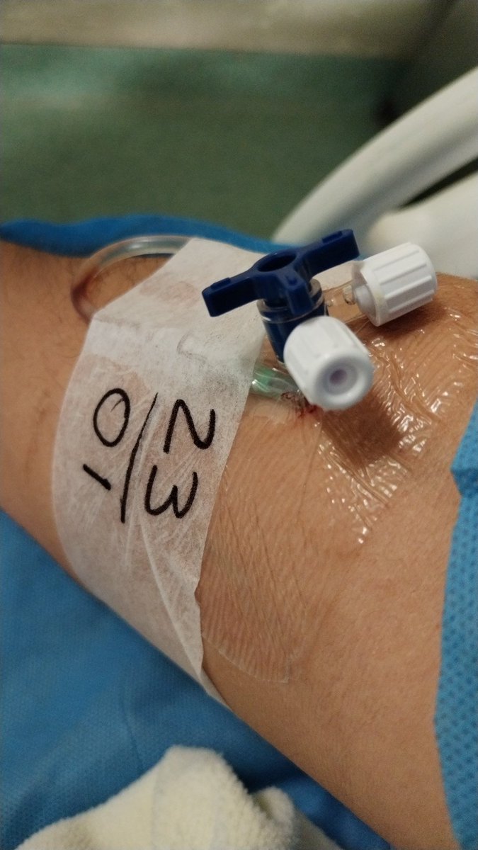 AKA_DLuka_'s tweet image. Hola muchachos e vuelto
Ayer estuve internado hoy estoy mejor sadre en unas horas.
Gracias a todos los que me apoyaron.
Aunque no se llego a la meta de 500 dolares para pagar tanto mis medicamentos como la cirujia tendre que trabajar mas duro.
Eso significa un prematuro adiós.