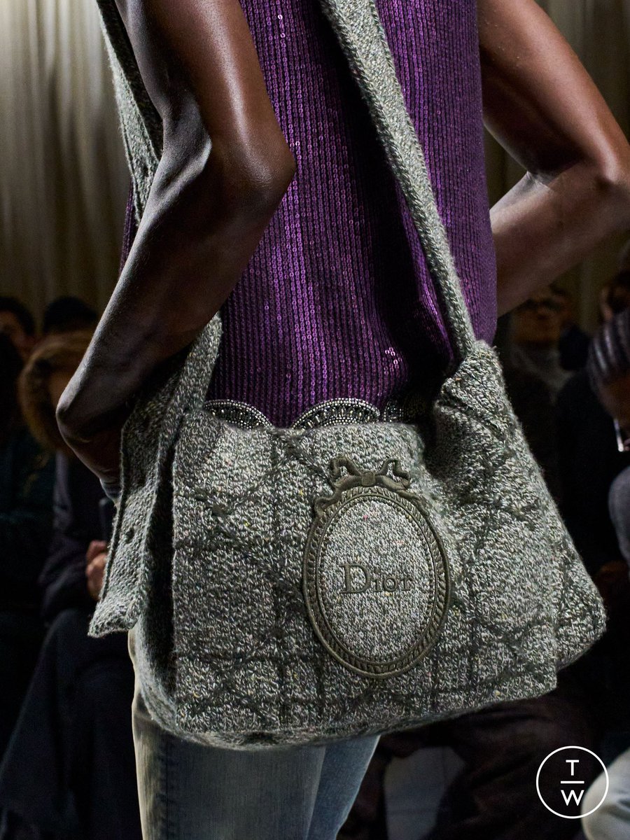 LAVIDAPRADA's tweet image. bags at dior homme aw26