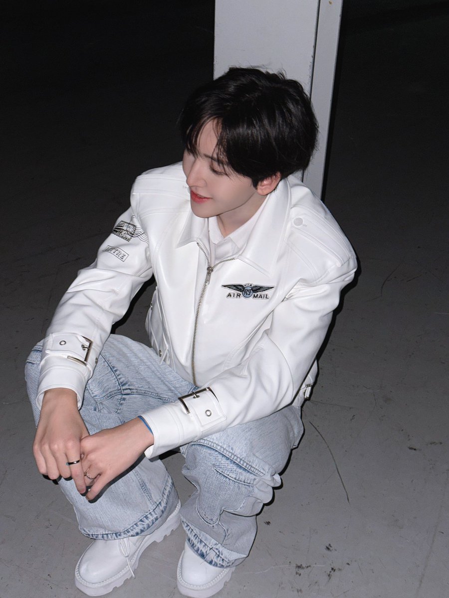 ignflip's tweet image. 그니깐 부산콘 간 사람들은 이 용안을 실물로 봤다고?