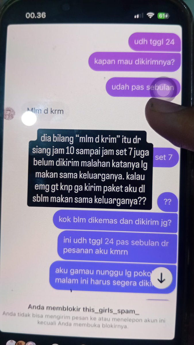 raneyahhh's tweet image. Ati2 GAIS sama ig ini. Jualan kok nipu, beli banyak barang yg dikirim kurang 2 squishy (yg emang harga nya lumayan), alesannya karena batas maksimal 1kg, tapi dia kasih free squishy yg lain. Logika aja kalo emang over 1kg, ngapain harus kirim free jga? #FYP #beranda