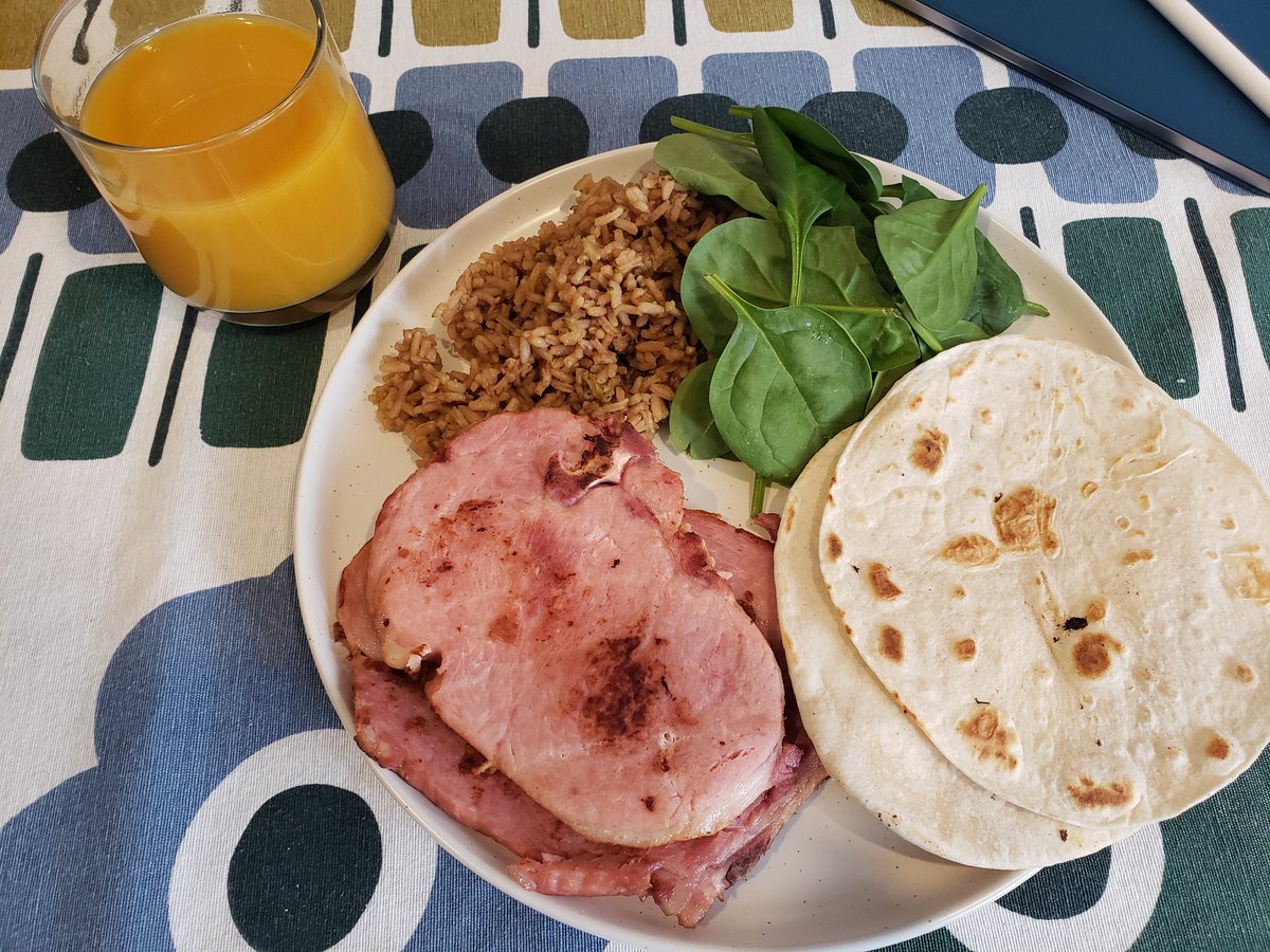 Mavis Yubis 🍪 ☕ | 🐹🍓 | Comms Open tweet media