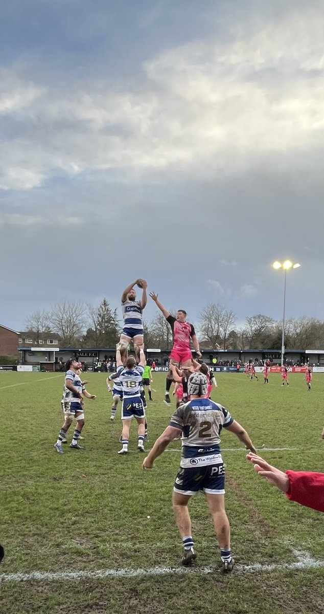 mjroe59's tweet photo. Convincing win for the Dogs @SaleFC 57 @cliftonrugby 0. I love meeting players parents and today I chatted with the mum of @BenSCarlile - clearly v proud! Here’s my line out @h_jamesh @lecturerscott @dr_gilyons https://t.co/mANAHZCAhC