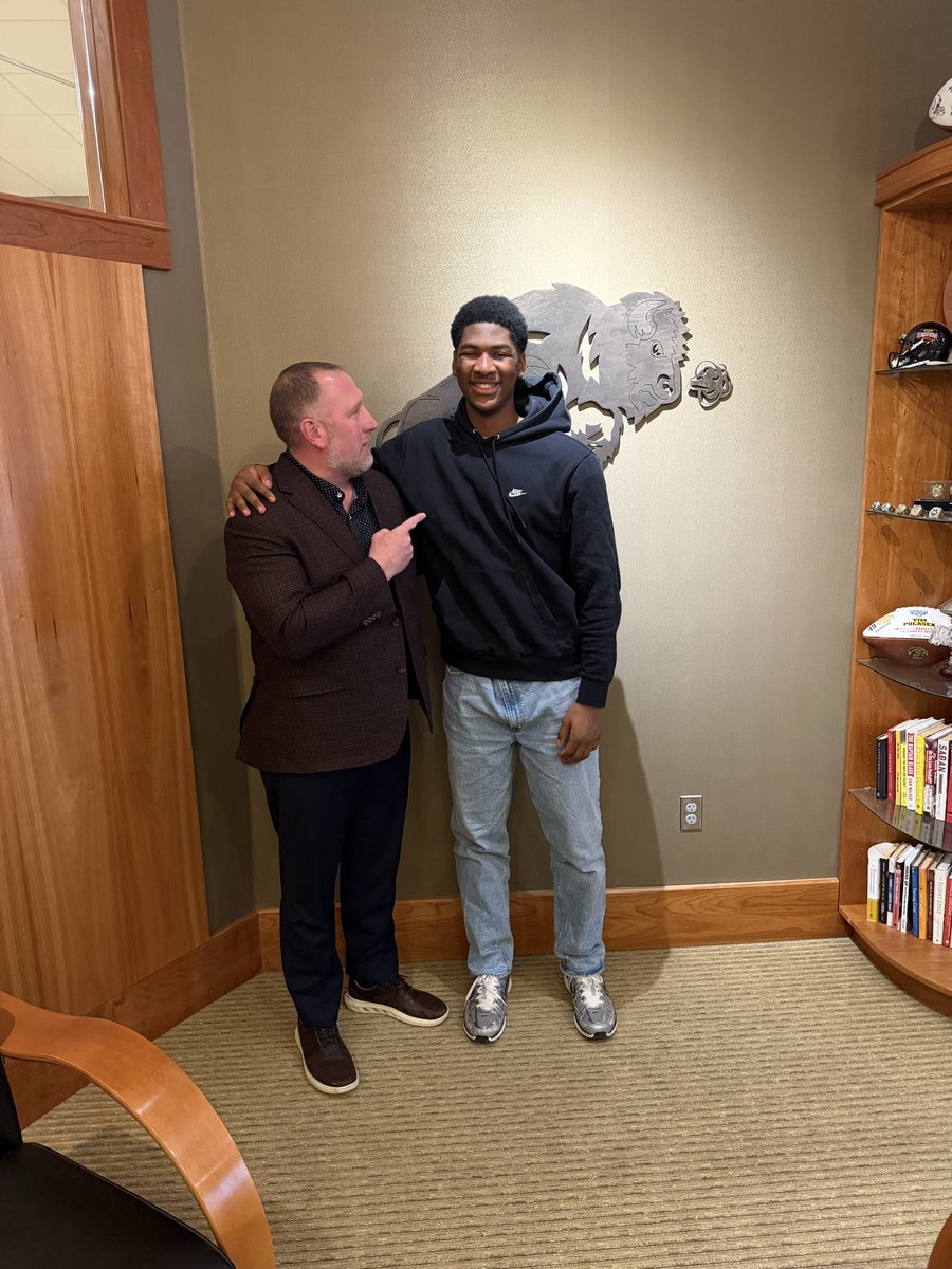 C.J Johnson 4 ⭐️ EDGE tweet media