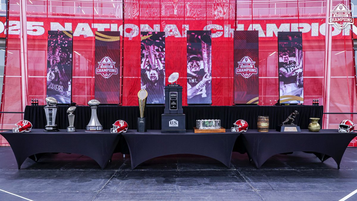 IndianaFootball's tweet image. New hardware made it home.