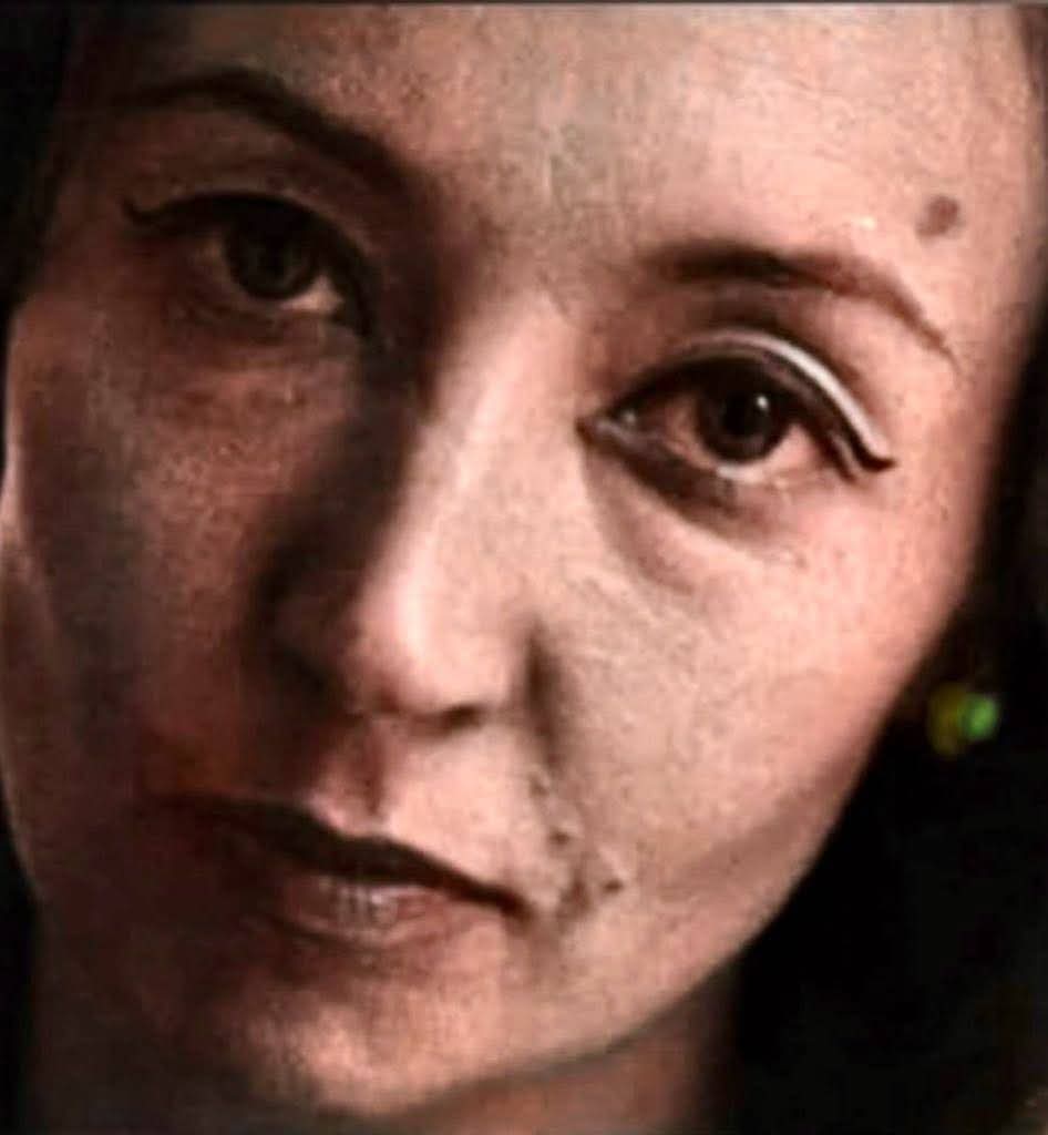 Sabrina F. tweet media