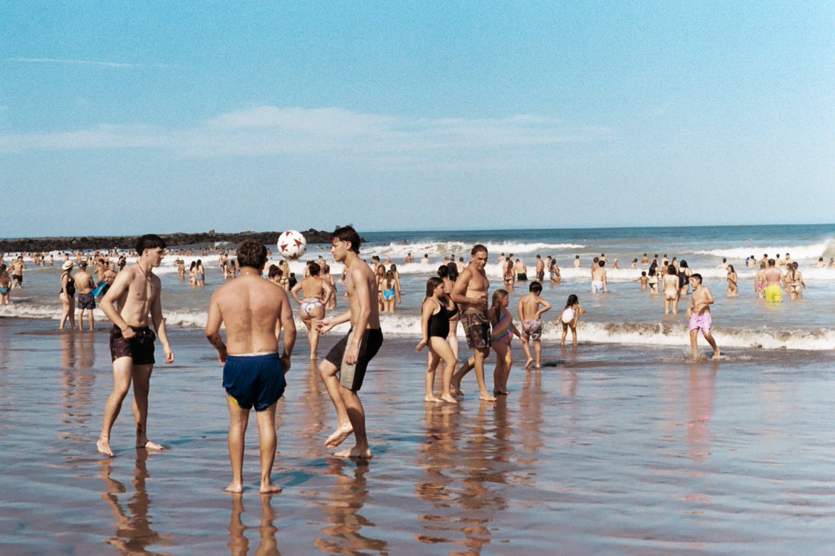 _bethecowboy's tweet photo. explotó el verano en mar del plata - fujifilm 200 https://t.co/RMHdKXuUEx