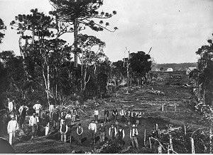 100YearsAgoLive's tweet image. A lost Polish city is found in the jungle of Brazil.

The colony had been lost since 1873 until Polish naturalist Stanlislas Przyjemski rediscovered the 1,000 settlers this week.

53 years isolated, most of the survivors and their descendants know nothing of Poland anymore.