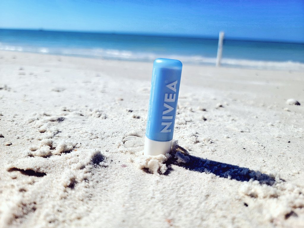 KristiMStahr's tweet image. Since everyone is sharing how much snow they got, here's my Florida measurement, about 1/16th inch of sand. 🏖🌴🩴❄️☃️
#AMI #GulfofAmerica #FLwx #arwx #WinterStorm #ICE