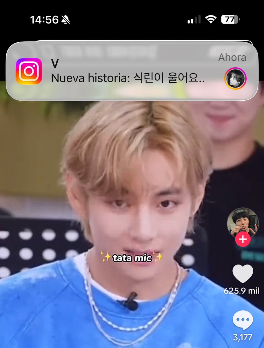 rkiiverm's tweet photo. Lloro porque estaba estaba viendo videos de taehyung, ya que lo extrañaba y justo sube una historia 😭 https://t.co/JO3qGmBhyq