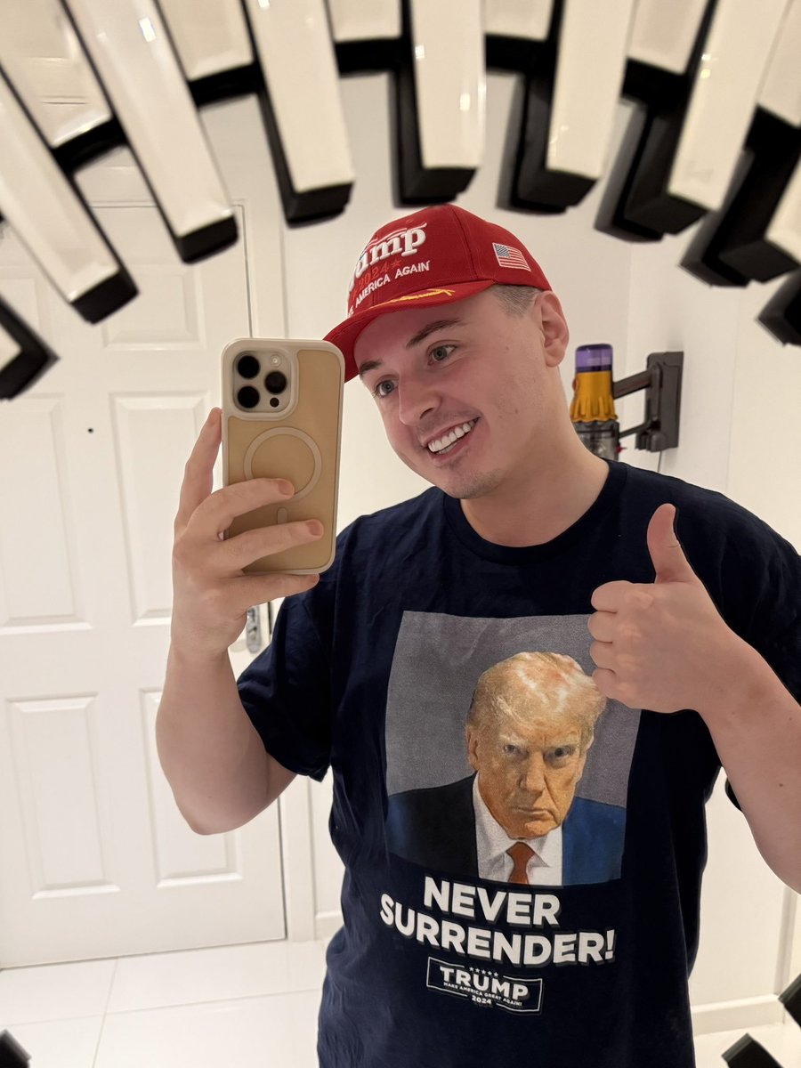 🚨This was Darren Grimes response to Donald Trump saying (British led) NATO troops "they stayed a little back, a little off the front lines"

What an utter fucking piece of traitorous filth, today he's laying into Labour and LibDems who criticised Trump!!!

#FuckOffCraftyWanker