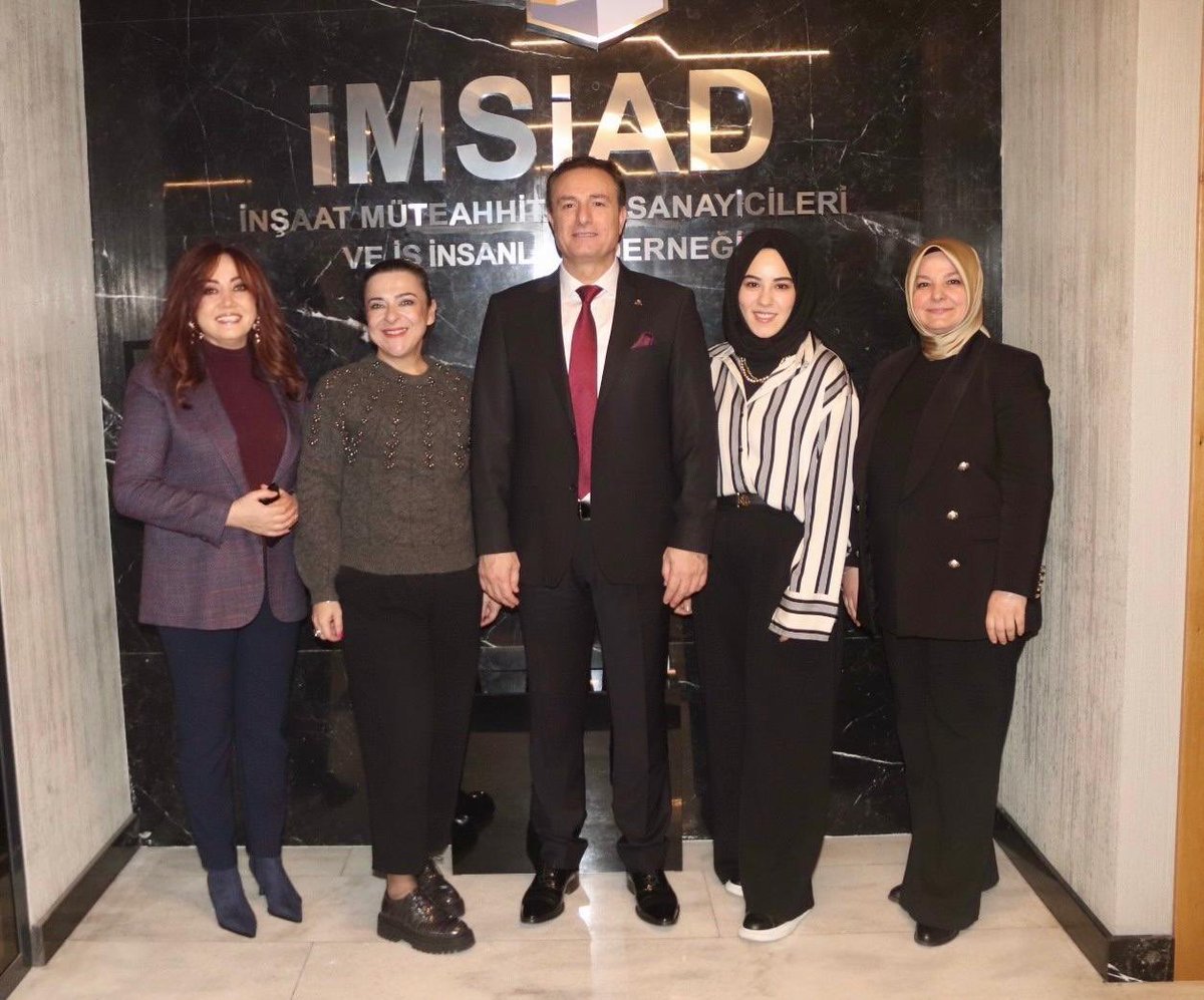 IMSIAD's tweet photo. İMSİAD Olağan Genel Kurulu sektörümüzün ortak aklını ve birlik ruhunu ortaya koyan yoğun bir katılımla gerçekleştirildi.Genel kurulda üyelerimizin güçlü teveccühüyle mevcut Başkanımız Şeref Demir yeniden Başkanlığa seçilirken yeni Yönetim Kurulumuz oy birliğiyle göreve başladı https://t.co/PD0F2Ea72t