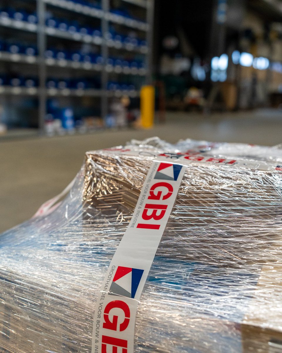 Van inpakken tot afleveren, wij regelen het. 📦 We pakken je pakketjes netjes en zorgvuldig in, zodat jij met een gerust hart verder kunt.  #GBI #GBIgroep #magazijn #inpakken #pakketjes