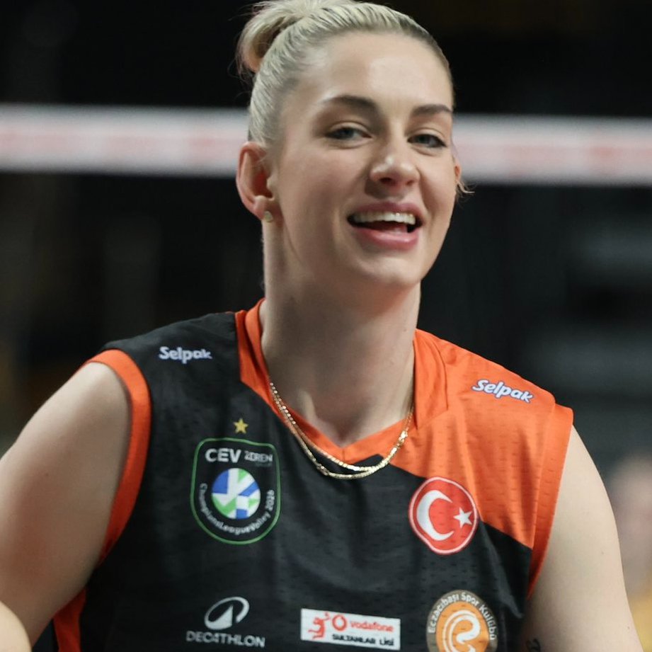 gibbybaris's tweet image. ⚡️ Magdalena Stysiak x Fenerbahçe ( 4 Set )

9/28 %32h, 2 hata, 4 bloklanma
2 ace, 4 servis hatası
11 sayı, +1 WL