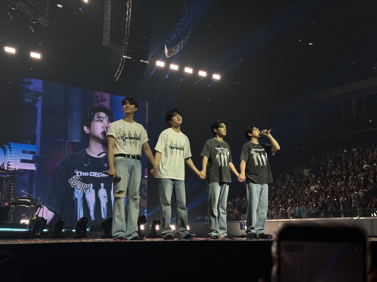 1219skies's tweet photo. thank you, i love you, always. @day6official 🥹🤍 https://t.co/s9w7k8yrkk