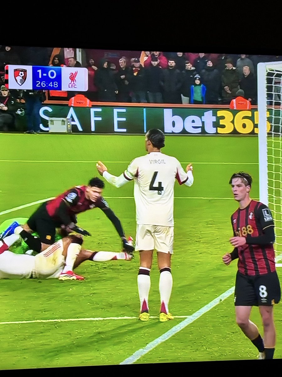 Hands up looking for someone else to blame yet again!! Fucking inflated ego liability! #LFC #BOULIV