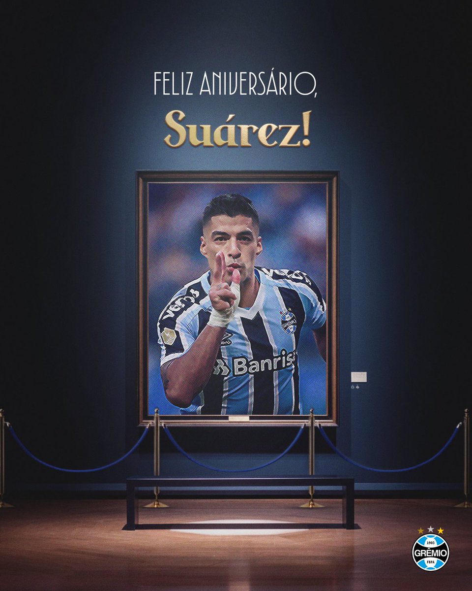 Gremio's tweet image. Parabéns, Luis Suárez 🇪🇪🥳 Hoje, nosso artilheiro de 2023 e um dos maiores do mundo está completando mais um ano de vida! Com inteligência de jogo, liderança e alto nível de competitividade, o uruguaio foi decisivo e inesquecível naquela temporada. Foram 29 gols, um Campeonato…