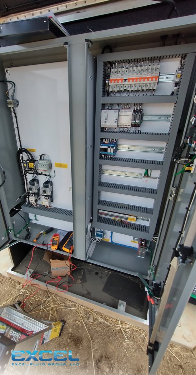 ExcelFluidGroup's tweet image. This NoVault™ pump station at the Gallipolis, OH @DaytonFreight facility is engineered for safe, efficient wastewater handling in a compact HDPE design. We partnered with EMH&amp;amp;T to design and build this #HDPE #pumpstation solution. Read the #casestudy: hubs.li/Q03-QF7N0