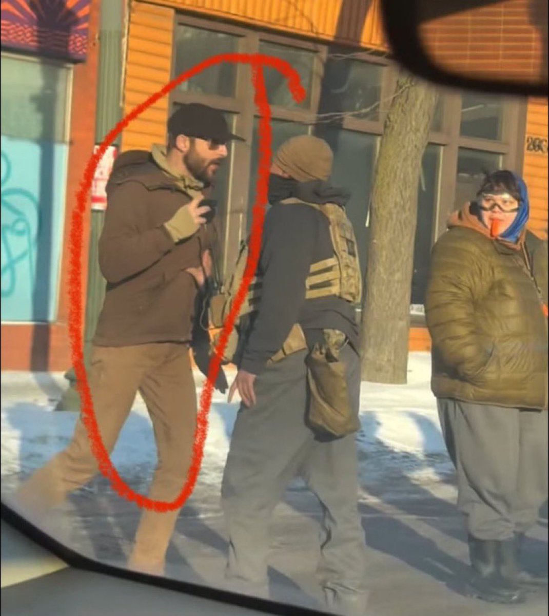 AlBuffalo2nite's tweet image. Here are the facts the activists keep trying to bury.

An individual closed distance on a visibly marked federal agent during an active operation. He advanced into a hot zone while holding an object in his hand. That is escalation. Officers are trained on distance, hands, and…