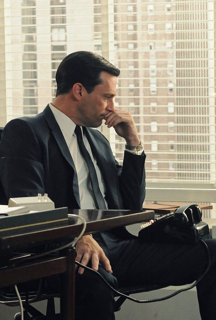 UbermenschMind's tweet image. When your office job requires you to do actual work and you can’t just be Don Draper