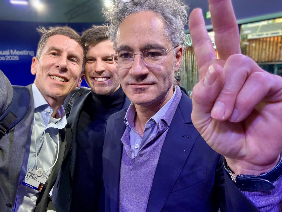 Schuldensuehner's tweet image. Hello from Davos – What did I learn at this year's #wef26? 🇨🇭🏔️

It was my 13th time at the WEF, but I have never experienced intensity like this.
After the departure of Klaus Schwab, many predicted the Forum would lose relevance. They were wrong. Between Trump’s arrival and the…