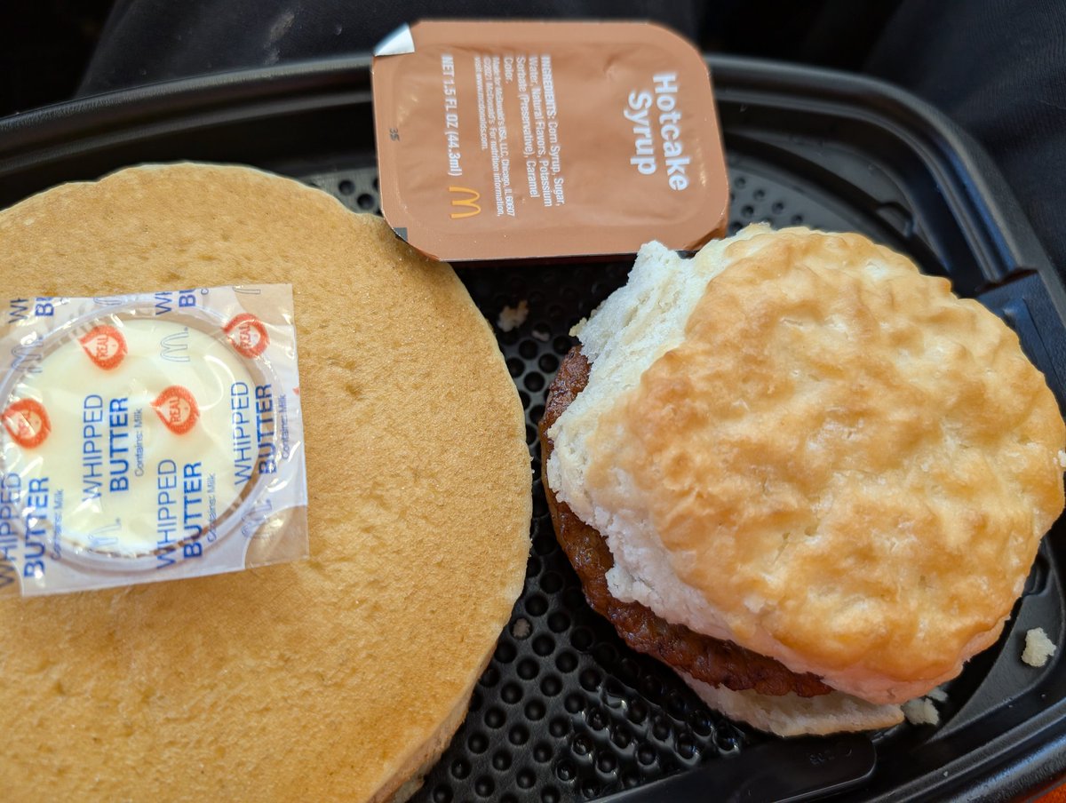 kaikiblog's tweet photo. breakfast of champions https://t.co/ipfaLI0MHB