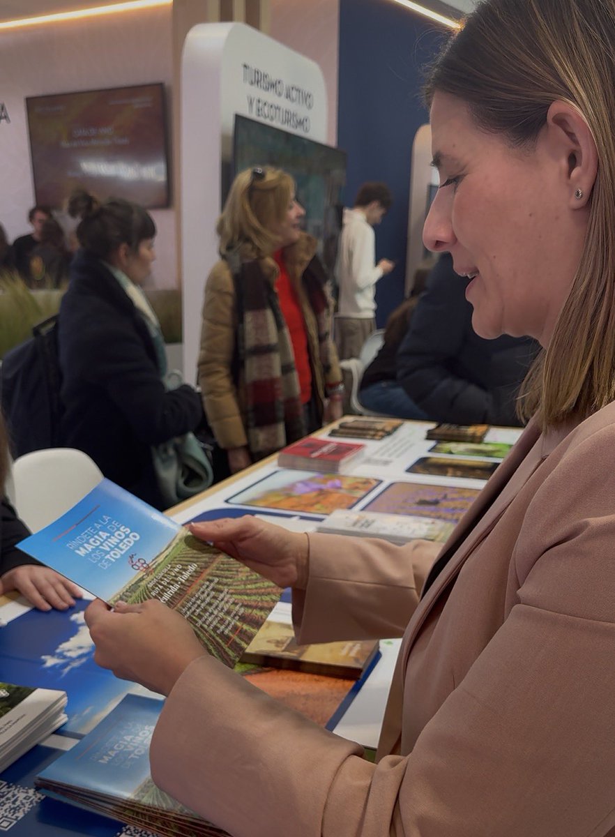 carolagudo's tweet image. CLM tiene un potencial turístico envidiable. Solo necesita una buena estrategia y ambición para crecer. 

Día de Toledo en Fitur. Enhorabuena a la @DipuToledo por el impulso turístico y económico de nuestros pueblos. 

#Toledo es una provincia para vivirla y saborearla.