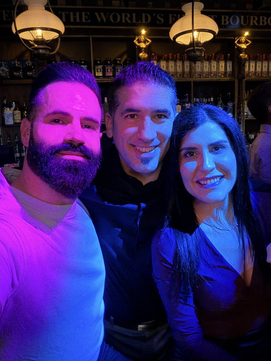 P A B L O   B O R D E S tweet media