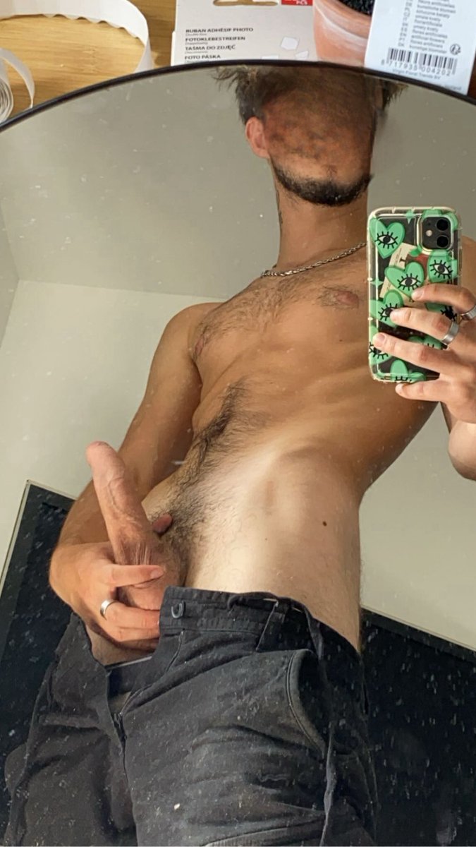 Personne de Normandie ? 
Chudai #chudai #gay #normandie 
Rt si tu vient de Normandie 
Mp si t’en veut plus