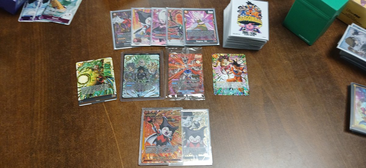 glitchy_3's tweet photo. Good dragon ball day #fusionworld #dbsfw #broly https://t.co/3EVwbRMLHi