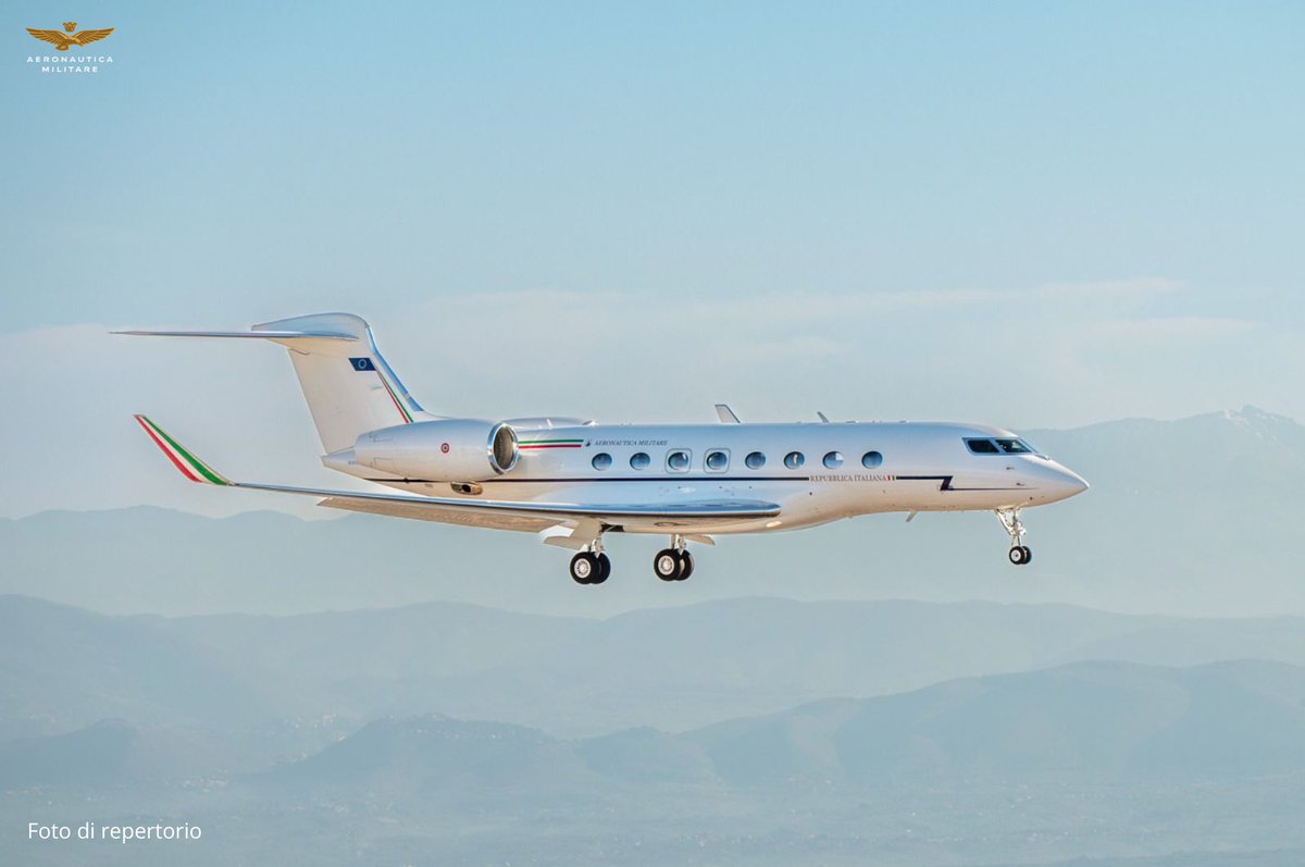 Nel pomeriggio di oggi si è concluso il #TrasportoSanitarioUrgente di un bimbo di 21 mesi in imminente pericolo di vita. Il piccolo è stato trasferito da Cagliari a Firenze con un #G650 del 31° Stormo dell’#AeronauticaMilitare.
Maggiori dettagli 🗞️ aeronautica.difesa.it/news/sardegna-…