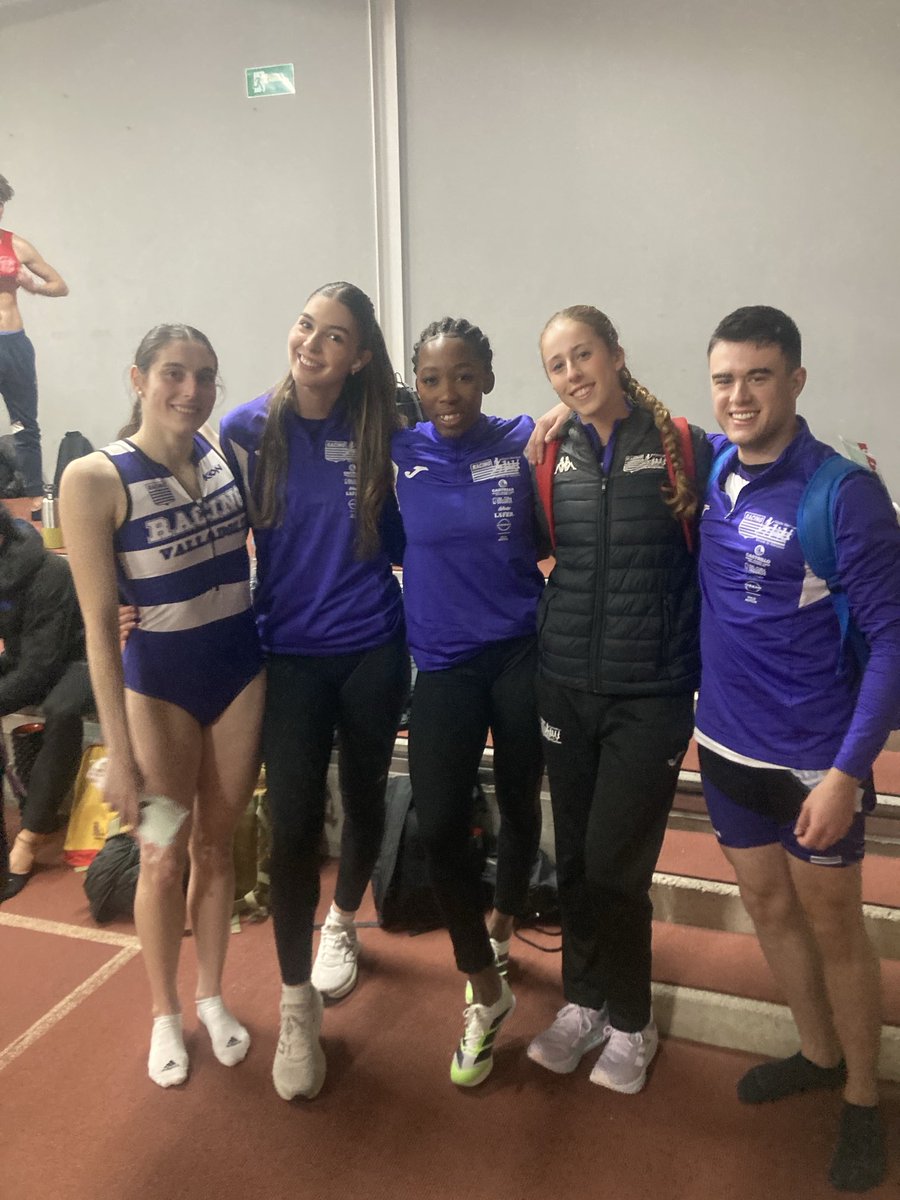 II trofeo C. de Salamanca, gran Meeting, mucho nivel de atletas nacionales. Nosotros aportando alguno de nuestros mejores corredores ⁦<a href="/racingva/">Racing Valladolid</a>⁩ ⁦<a href="/atl_mayteracing/">escuelamayteracing</a>⁩