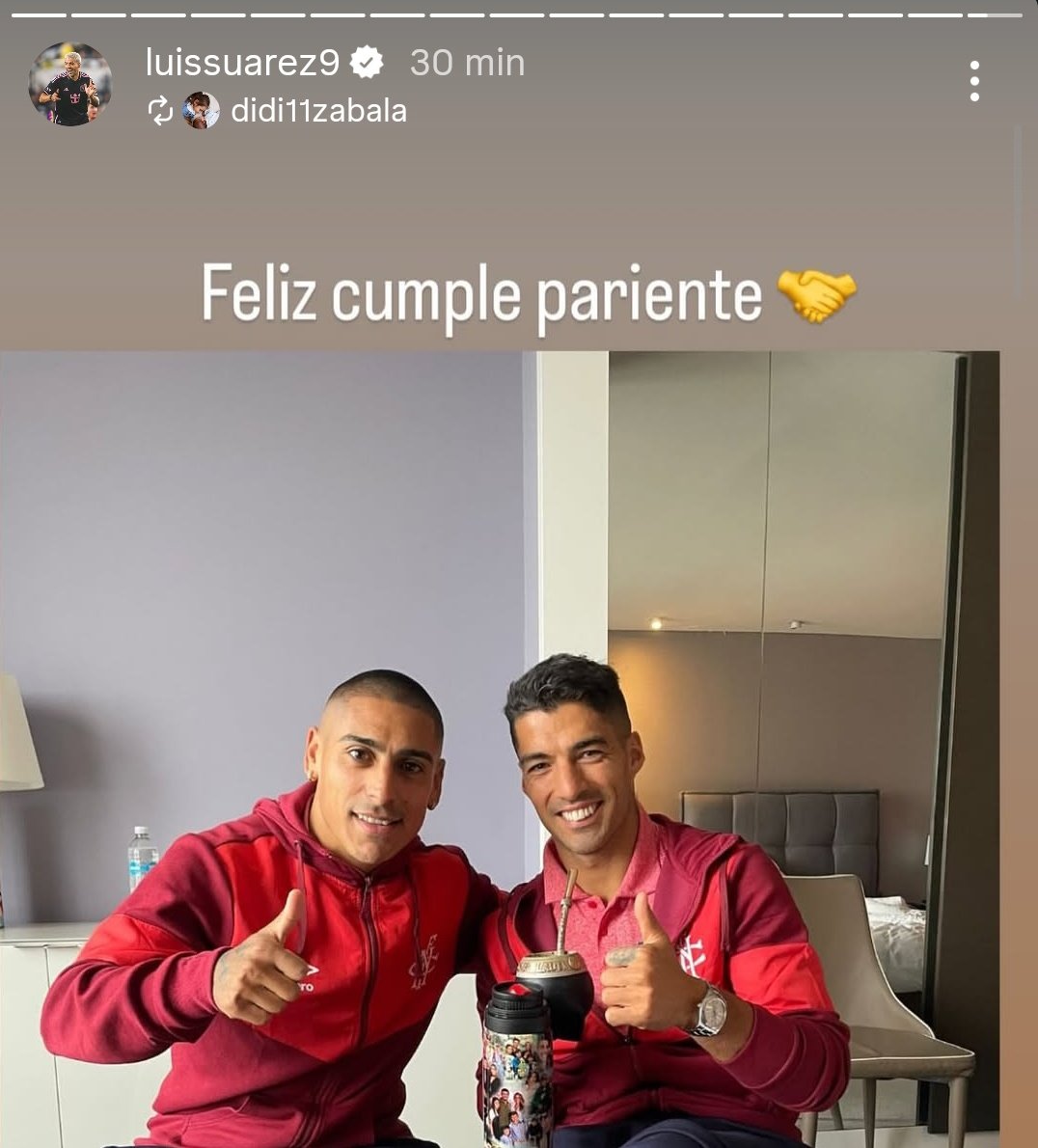 GuillePC_CNdeF's tweet photo. Cómo les explicas a alguien, que Suárez paso de recibir el saludo de Cumpleaños de Beckham al Didi Zabala https://t.co/OX3EGwJVPg