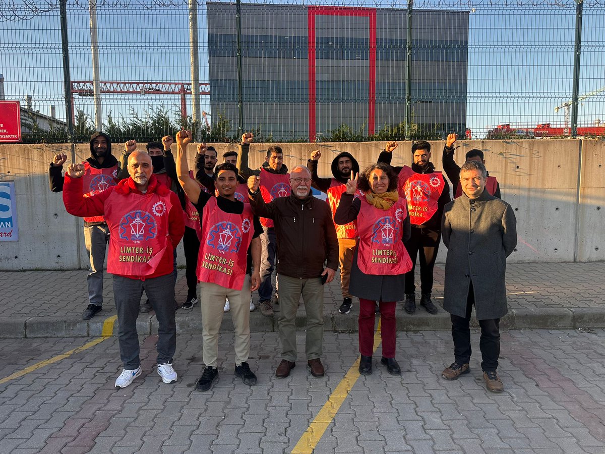 Limter_is's tweet photo. Zaman sınıf sendikacığı  ruhuyla sınıf kavgasını büyütme zamanı.
Tarihimizden aldığımız güç ve bilinçle 16.Genel kurulumuzu gerçeklestiriyoruz.
İşçi sınıfı ve emek dostlarını kongeremizde buluşmaya çağırıyoruz. https://t.co/tBLAeL0elY