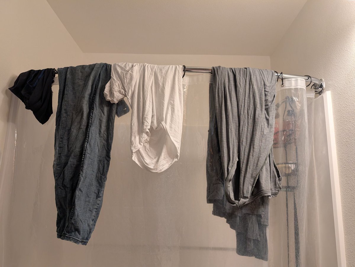 willowomo's tweet photo. How my shower looks after my partner and I both pissed ourselves 😜 https://t.co/7uuW4a2szU