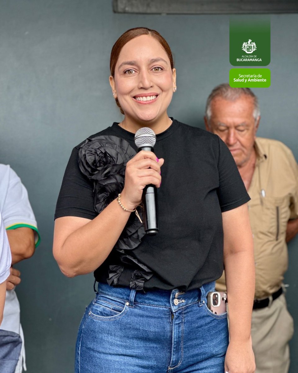 Bucaramanga vive la Primera Jornada Nacional de Vacunación 2026, con la estrategia “De regreso a clases con las vacunas al día”. 💉📚

Niños, niñas y familias siguen asistiendo a los puntos habilitados para proteger su salud y comenzar el año escolar con esquemas completos. 🌱💚