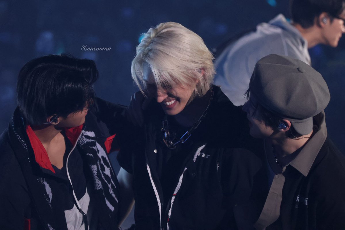 yunhwagii's tweet image. i. am. in. shambles.