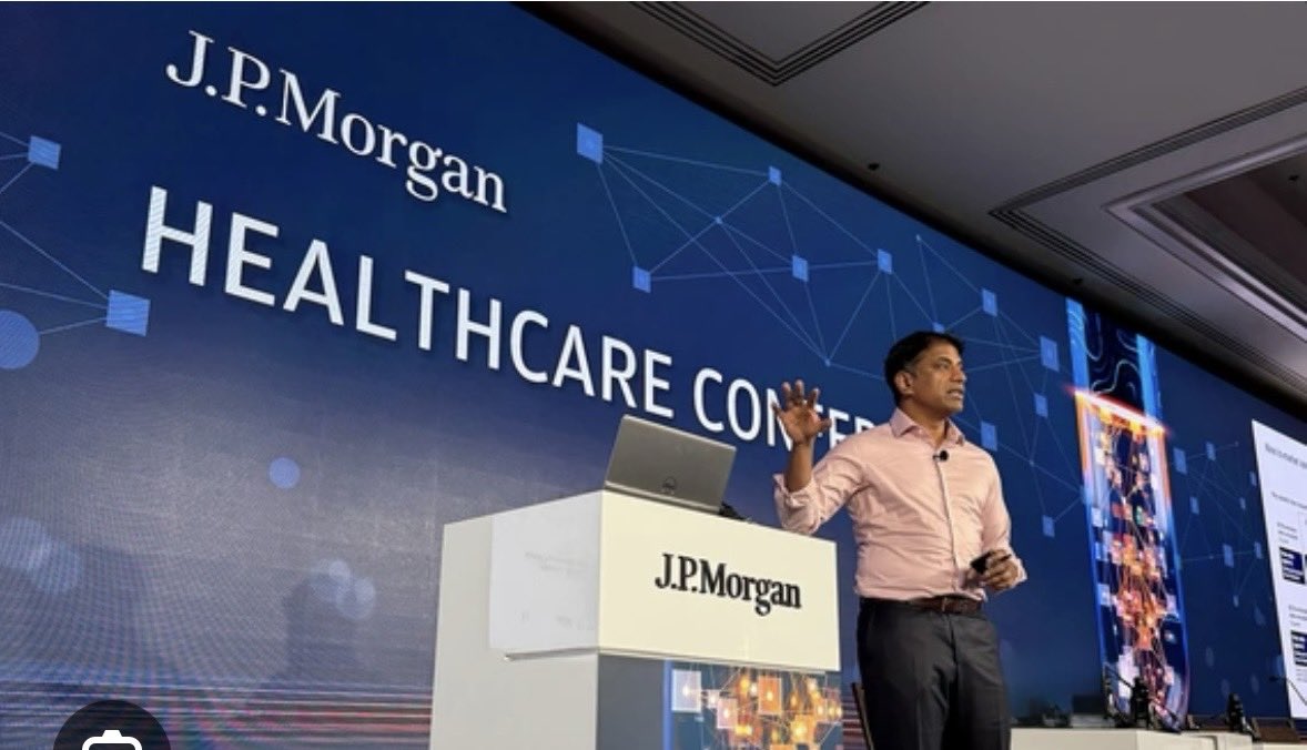 GarrettDemp's tweet photo. #JPMHealthcare was last week and everyone the talk was about US being competitive with China / pharma deals with bio foundation models, etc etc, which is all great BUT no one is talking the lack of style in the pharma/biotech world….

Take a look at Pat Riley while coaching basketball. Yelling at refs, jumping up and down, probably profusely sweating. Yet looking fly as f**ck.  

Meanwhile, pharma CEOs looking like they made a pit stop at Men’s Warehouse to buy the $20 dress shirt on sale before jumping on stage to talk about how their $300B market cap companies are developing life changing medications touching millions of lives. 

Someone help these guys.