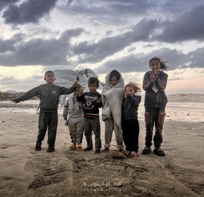 Lostinpit1's tweet image. Te puedo pedir un favor?
No dejes de hablar de Palestina.