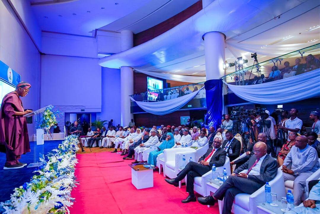 PrimetimeRepor1's tweet image. Oyetola Launches CVFF Application Portal, Signals New Era For Indigenous Ship Financing primetimereporters.com/2026/01/oyetol…